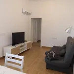 Βίλα 2 Jacuzzis,10 People,villa,nearby Beach,terrace *