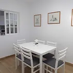 Βίλα 2 Jacuzzis,10 People,villa,nearby Beach,terrace